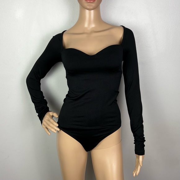 NEW SIMON MILLER BLACK SEAMLESS STRETCH BODYSUIT - Picture 2 of 8